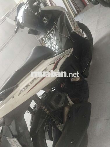 Honda Air Blade Trắng bạc