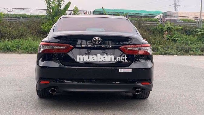 Toyota Camry 2.5Q 2023 60.000 km Đen