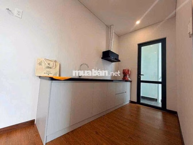 Tôi cần cho thuê căn MIA PLAZA 2 PN MỚI 100% giá 7 triệu