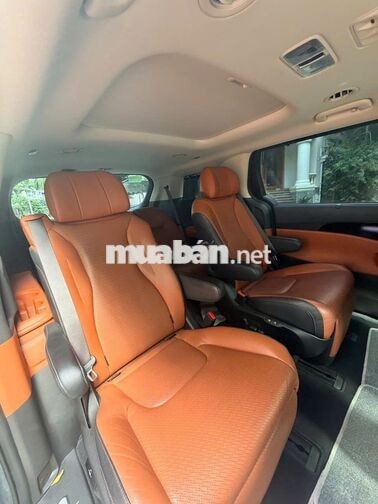 Kia Carnival KA4 2.2 AT FH7 Xanh