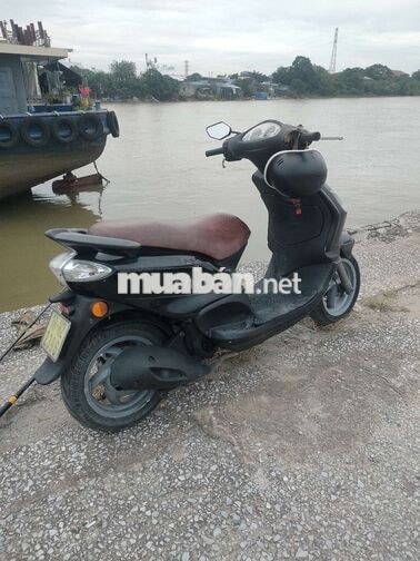 Piaggio Fly Ý màu Đen