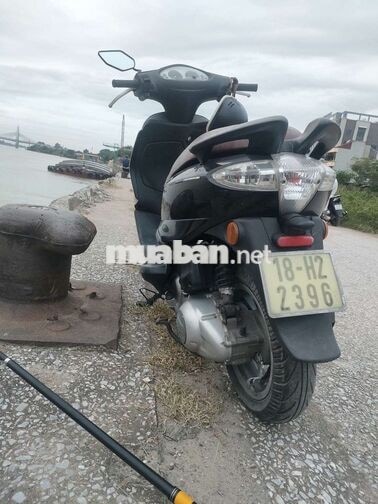 Piaggio Fly Ý màu Đen