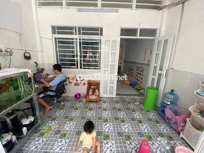 cho thuê nhà 4x16m, C4, 3PN, HXH, 1/ Nguyễn Văn Quá, Q12