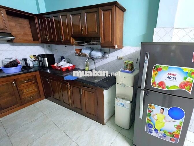 Nhà ở + làm văn phòng + kết hợp KTX