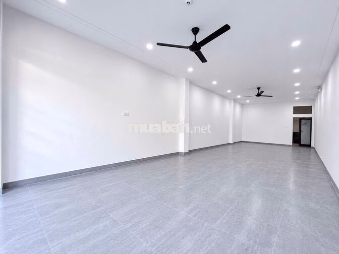 🏢 MẶT BẰNG MẶT TIỀN – GẦN BẾN XE TRUNG TÂM 