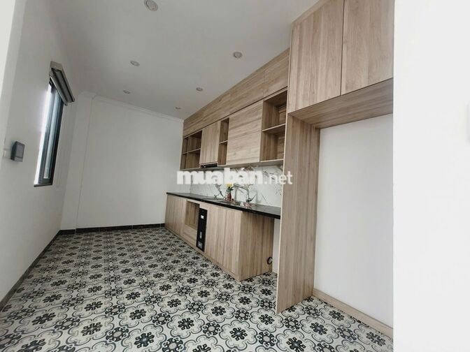 13tr/tháng Cho thuê nhà 5 tầng thang máy Lê Trọng Tấn, Hà Đông ô tô