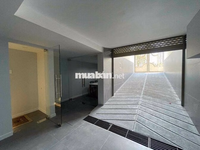 CHO THUÊ NHÀ PHỐ QUẬN 7 4PN+4WC NTCB 40 TRIỆU/ THÁNG