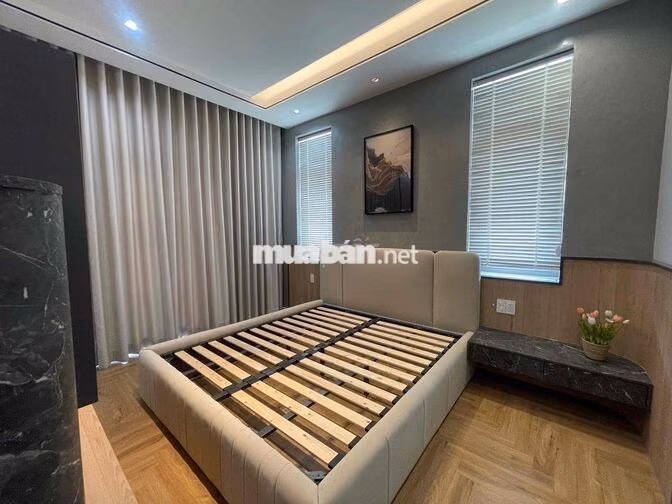CHO THUÊ NHÀ PHỐ QUẬN 7 4PN+4WC NTCB 40 TRIỆU/ THÁNG