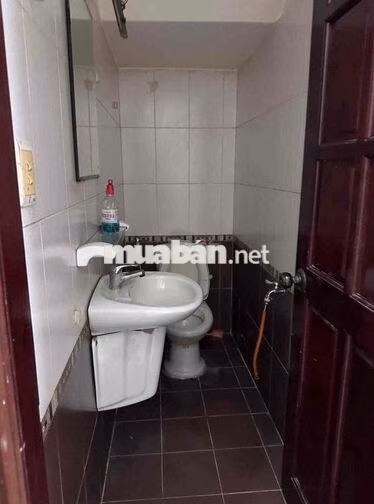 🍀Cho thuê nhà Nguyên Căn giá rẻ Khu Tên Lửa. BTân