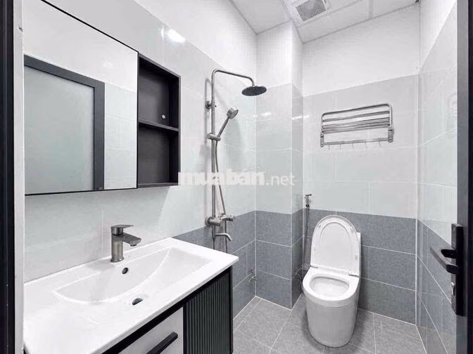 CĂN HỘ DỊCH VỤ MỚI XÂY 100% - 1 NGƯỜI Ở GIẢM 500K TIỀN PHÒNG
