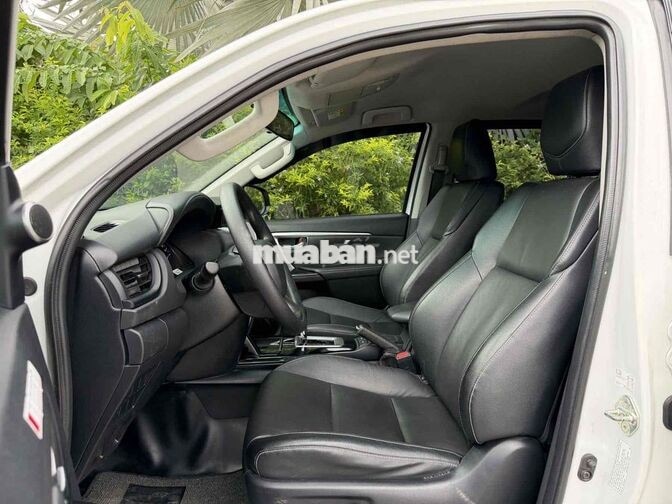 Toyota Fortuner 2024 2.4L 4x2 AT Trắng