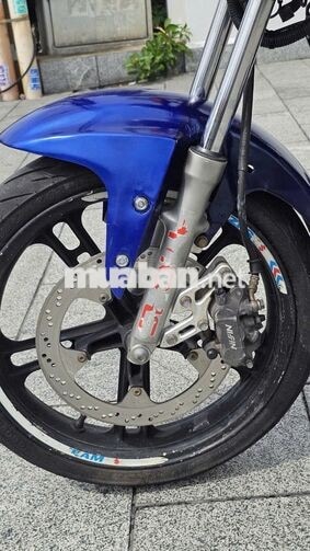 Suzuki EN150 2012 Xanh 10 vạn