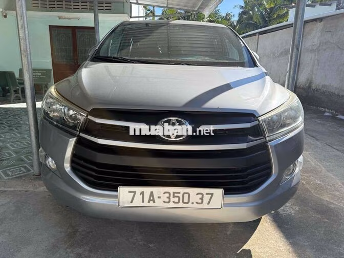 Toyota Innova 2017 Số sàn Bạc