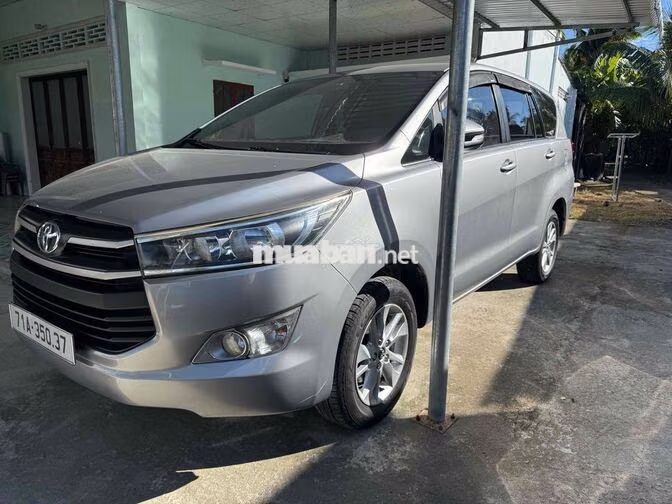 Toyota Innova 2017 Số sàn Bạc