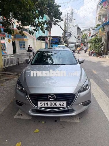 cần bán xe chính chủ mazda3 xám bạc ít đi