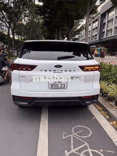Ford Territory XS Sport 2025 Trắng 4000 Km
