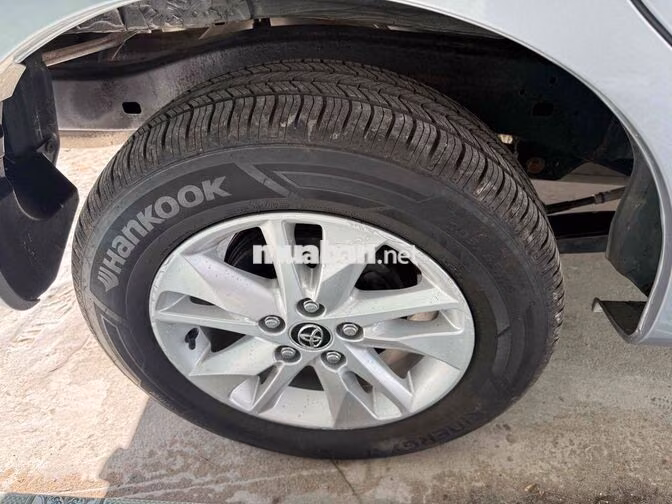 Toyota Innova 2017 Số sàn Bạc