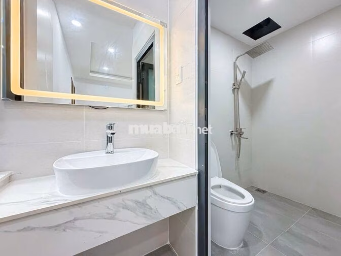 10tr - 1PN - Full nội thất - Ban công - Tiện qua Q4, Q1