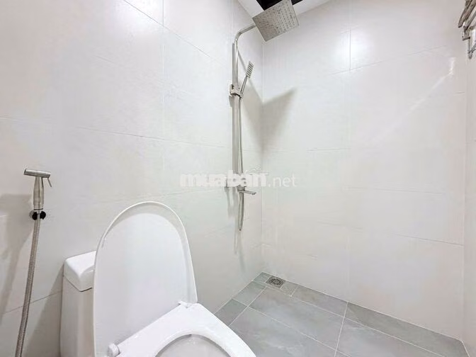 10tr - 1PN - Full nội thất - Ban công - Tiện qua Q4, Q1
