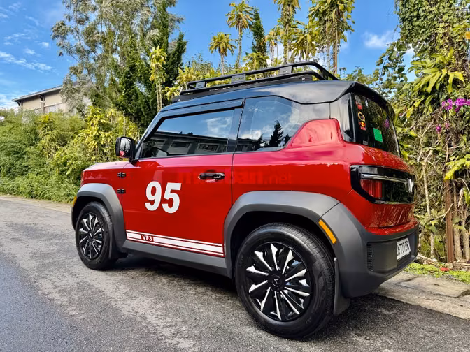 Vinfast VF3 Màu Đỏ Pin Mua Sản Xuất 2025 Odo 8000km siêu mới 