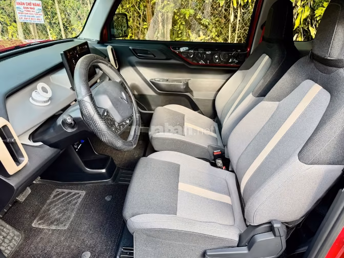 Vinfast VF3 Màu Đỏ Pin Mua Sản Xuất 2025 Odo 8000km siêu mới 