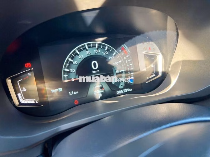 Mitsubishi Xpander Cross -5 đồng hơn-TL cực Mạnh