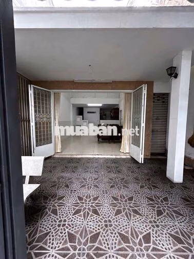 Nhà 3PN, 2WC. Sân để xe rộng. Gò Vấp 