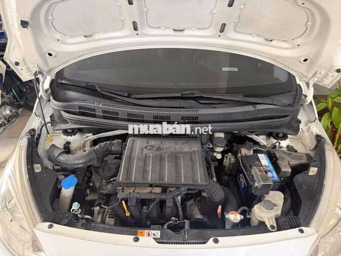 Hyundai I10 2021 Bản đủ Tự động Trắng