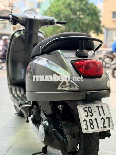 Piaggio Vespa LX125ie 2012 Xám Titan . BSTP