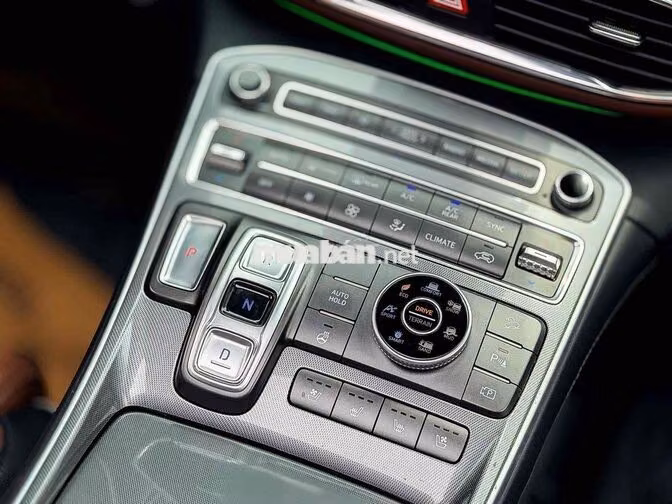 Cần bán Santafe Premium 2021 mode 2022 siêu đẹp