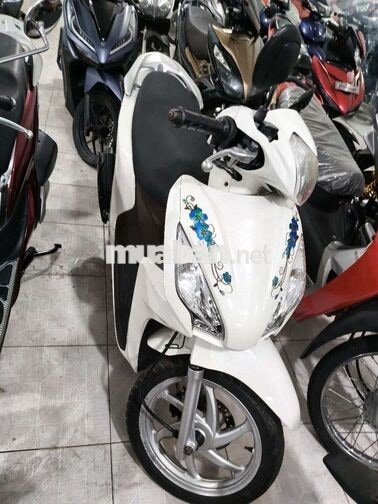 Honda Vision Trắng