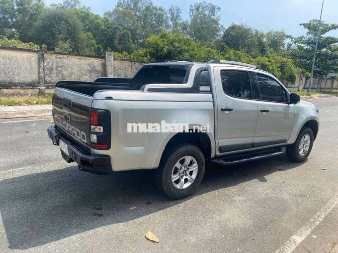 Chevrolet Colorado 2016 Số sàn Bạc 90000 km
