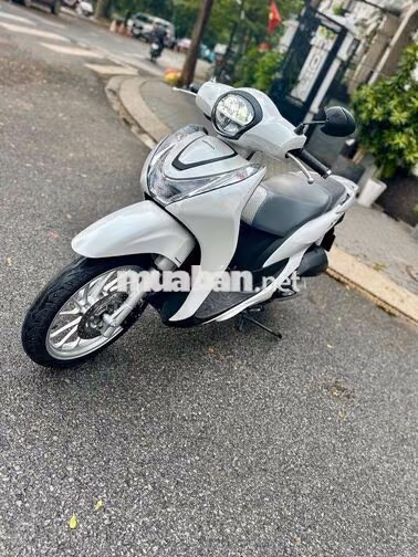 Honda SH Mode 2025 Trắng