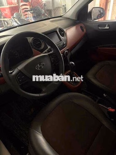 Hyundai I10 2021 Bản đủ Tự động Trắng
