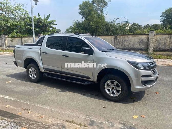 Chevrolet Colorado 2016 Số sàn Bạc 90000 km