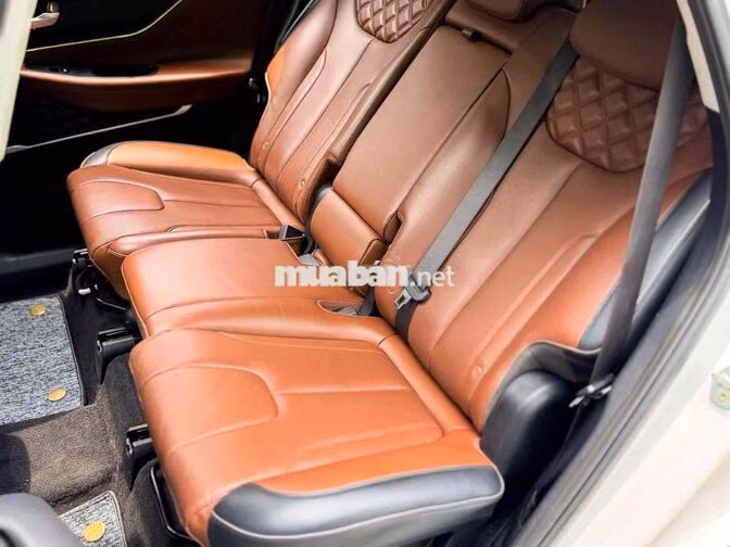 Cần bán Santafe Premium 2021 mode 2022 siêu đẹp