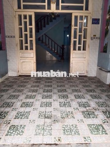 nhà lầu trệt gồm 3 phòng ngủ bình chuẩn 