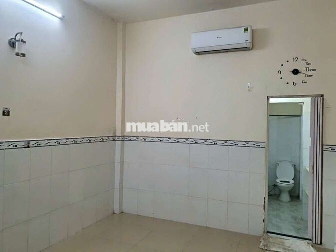 Phòng trọ dưới trệt, ngay chợ Khiếu Năng Tĩnh 