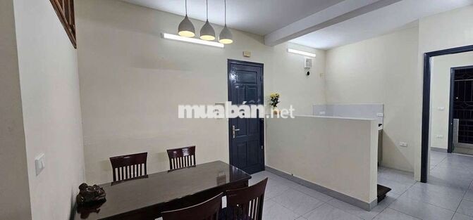 Cho thuê căn hộ Láng Hạ 100m² – 3PN, thang máy, thoáng sáng – 15 triệu