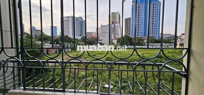 Cho thuê căn hộ Láng Hạ 100m² – 3PN, thang máy, thoáng sáng – 15 triệu