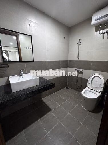 chính chủ cho thuê phòng 1 ngủ 1 khách thoáng mát ô tô đỗ cửa 