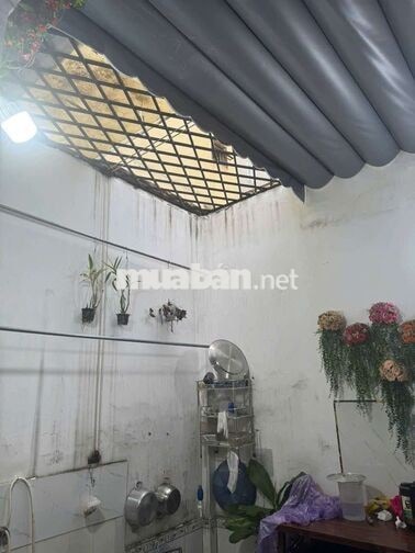 Cho Thuê Nhà 4PN 4x25m Mặt Tiền Hẻm Xe Hơi Huỳnh Tấn Phát Quận 7