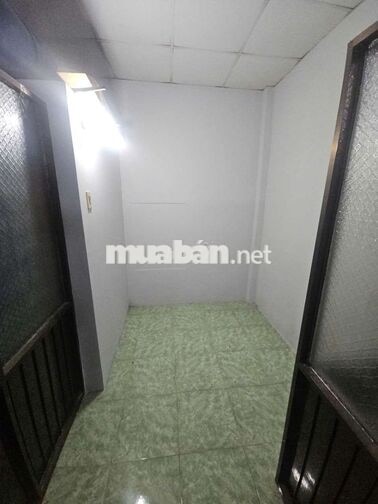 CHO THUÊ NHÀ NC 1 TRỆT 1 LỬNG 2PN 2WC CỐNG LỞ GIÁ 5Tr KDC YÊN TĨNH