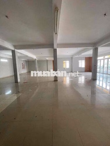 cho thuê kho xưởng 1200m2 sạch đẹp có pccc