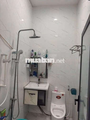 Cho Thuê Nhà 4PN 4x25m Mặt Tiền Hẻm Xe Hơi Huỳnh Tấn Phát Quận 7