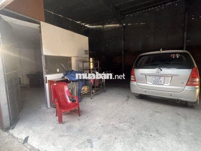 cho thuê 2 kho và 2000m2 đất trống làm xưởng hoặc bãi đậu xe