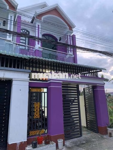 bán nhà rìa khu tái định cư long phú 76m2