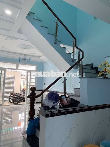bán nhà rìa khu tái định cư long phú 76m2