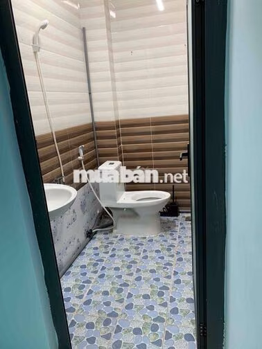 bán nhà rìa khu tái định cư long phú 76m2