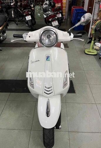Piaggio Vespa 125cc Trắng